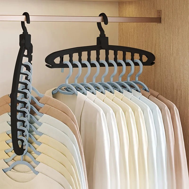 The 9-in-1 Space-Saving Hanger System VendeSee