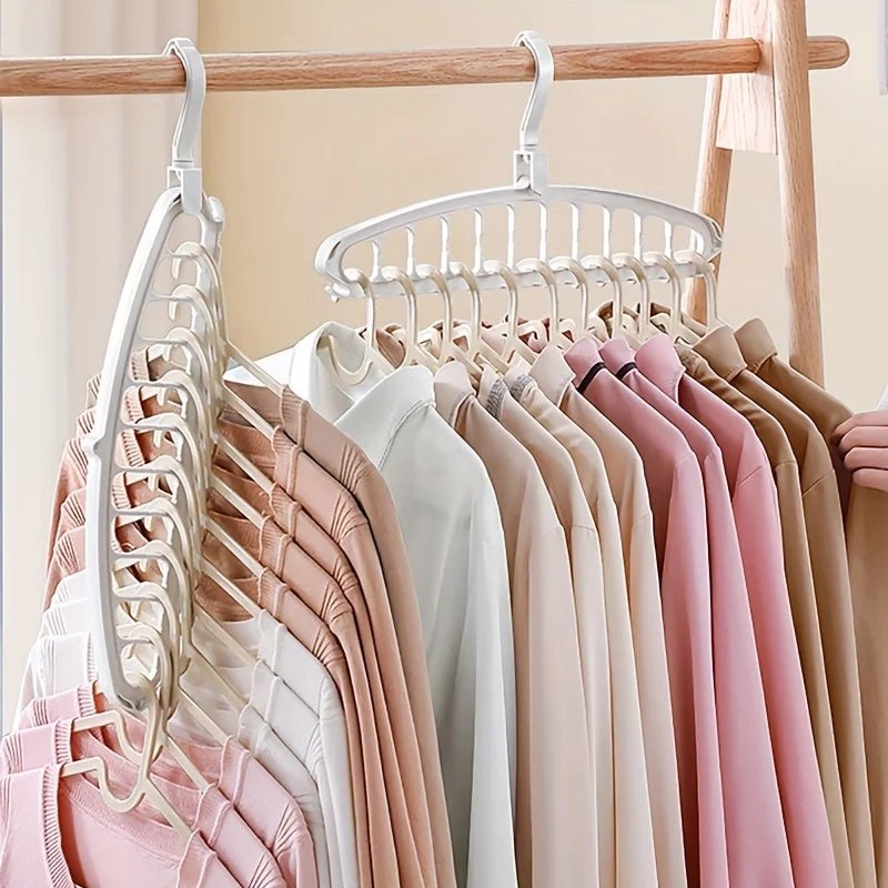 The 9-in-1 Space-Saving Hanger System VendeSee